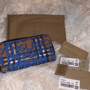 ❌SOLD❌Burberry Wallet NWT